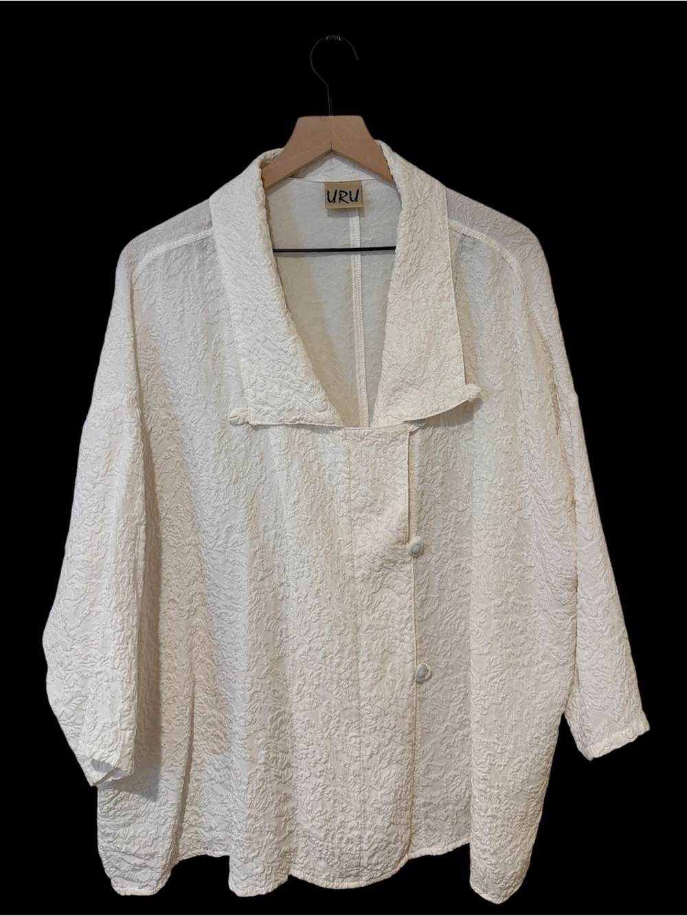 URU 100% Silk Textured Boxy White Top One Size Lagenlook